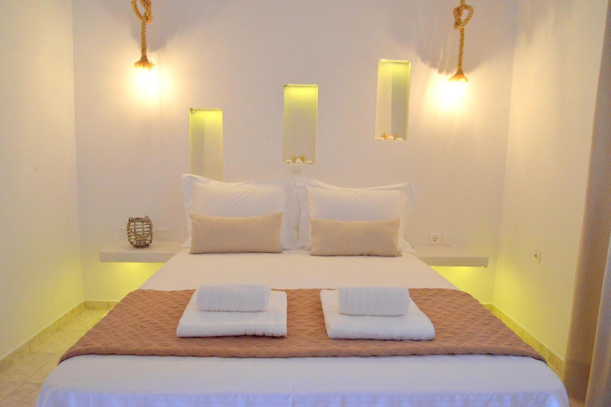 Niki Rooms Adamantas  Habitación foto